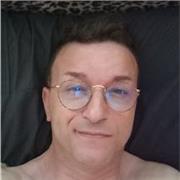 Soy músico y productor músical contemporáneo y Deejay profesional